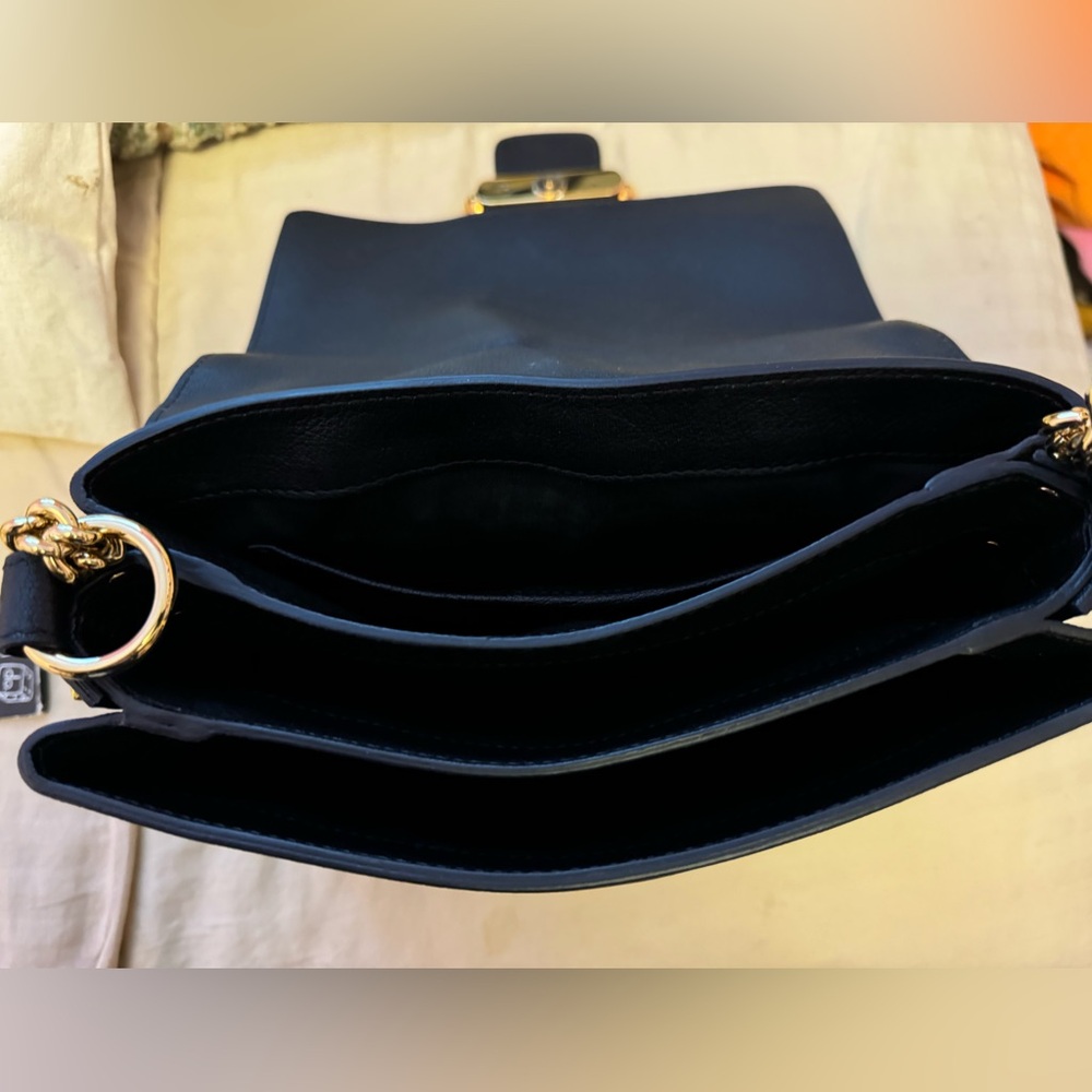 Alexander McQueen Black and Gold Crossbody Bag with Skull Embellishments - Picture 4 of 4